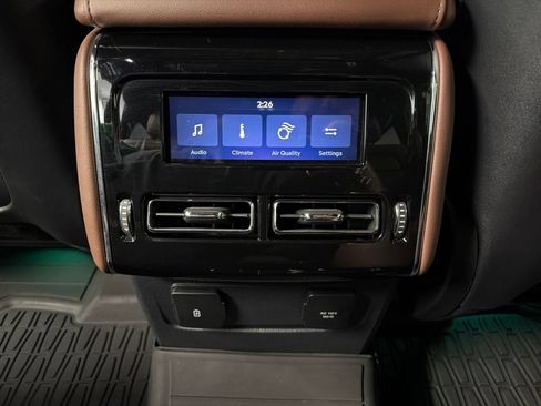 Certified 2025 Lincoln Aviator Reserve w/ Jet Appearance Package AWD/4WD image 36