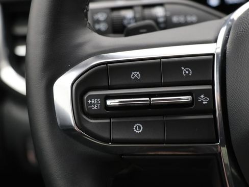 Used 2025 GMC Terrain Elevation AWD/4WD image 18