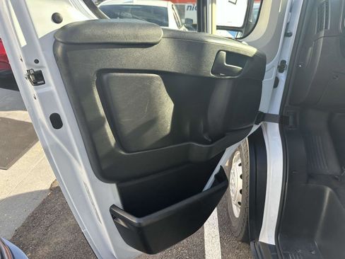 Used 2022 RAM ProMaster 2500 FWD image 4