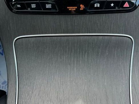 Used 2022 Mercedes-Benz GLC 300 4MATIC image 35