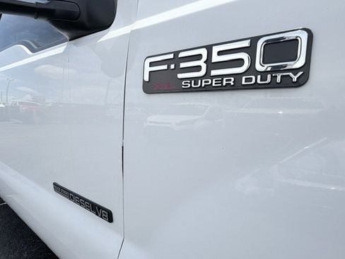 Used 2002 Ford F350 XL RWD image 11