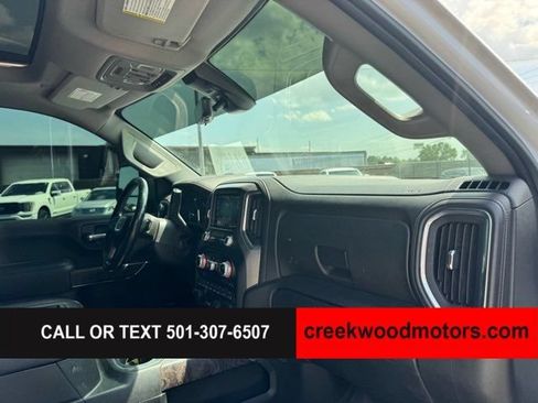 Used 2022 GMC Sierra 3500 Denali w/ Denali Ultimate Package AWD/4WD image 9