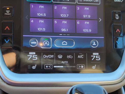 Used 2022 Subaru Outback Premium image 18