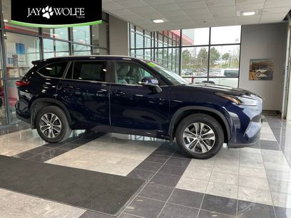 Used 2023 Toyota Highlander XLE