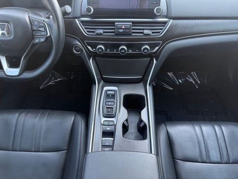 Used 2021 Honda Accord Touring image 24
