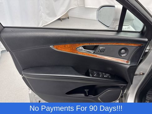 Used 2019 Lincoln Nautilus Reserve image 12