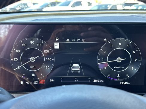 Certified 2025 Kia Sportage SX image 18