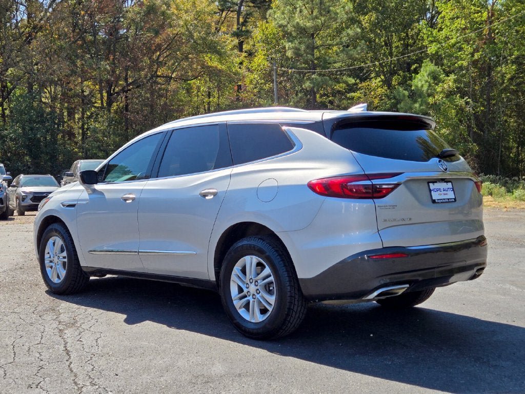 Used 2021 Buick Enclave Essence FWD image 3