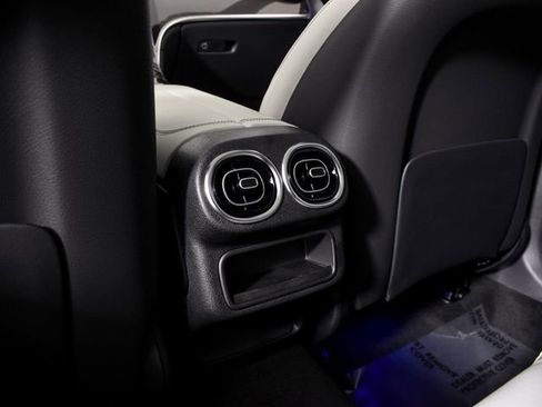 New 2026 Mercedes-Benz GLC 300 image 35
