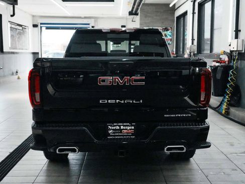 Used 2026 GMC Sierra 1500 Denali AWD/4WD image 7