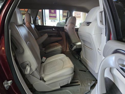 Used 2015 Buick Enclave Leather image 16