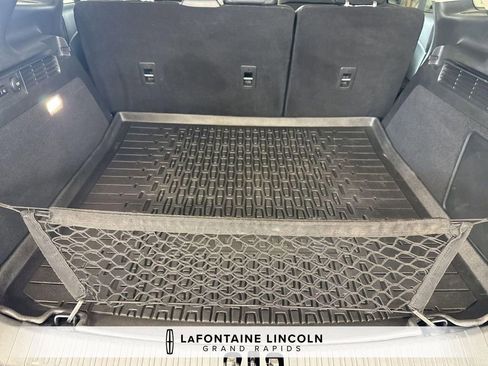 Used 2023 Lincoln Nautilus AWD w/ Premium Package image 29