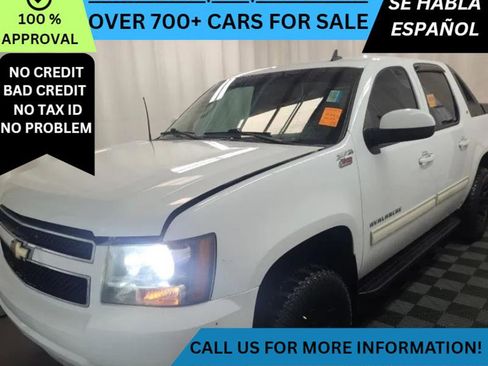 Used 2010 Chevrolet Avalanche LT image 1