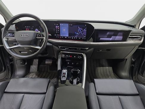 Certified 2025 Audi Q5 Prestige image 10