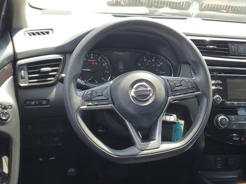 Used 2018 Nissan Rogue Sport S w/ S Appearance Package AWD/4WD image 12
