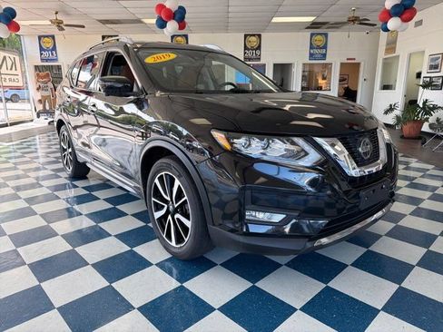 Used 2019 Nissan Rogue SL w/ Premium Package FWD image 1