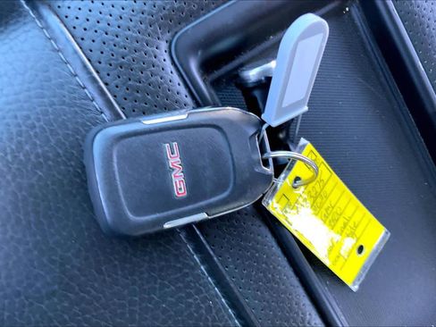 Used 2020 GMC Sierra 3500 Denali w/ Denali Ultimate Package image 14