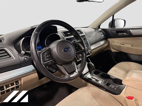 Used 2018 Subaru Outback 2.5i Premium AWD/4WD image 8