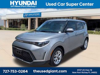 Used 2023 Kia Soul LX w/ LX Technology Package FWD video 1