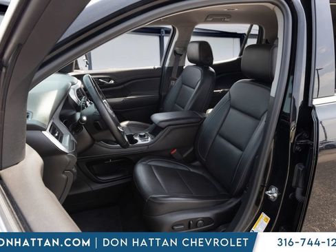Used 2023 GMC Acadia SLT AWD/4WD image 13