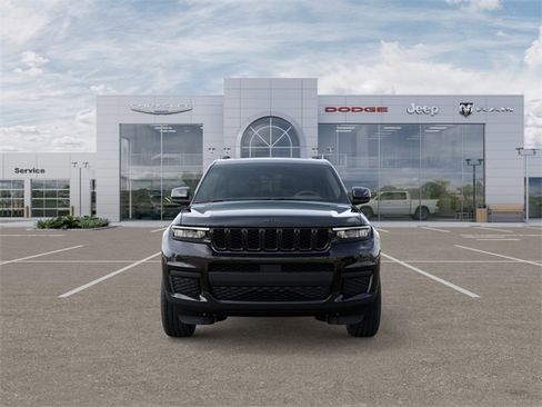 New 2025 Jeep Grand Cherokee L Altitude image 6