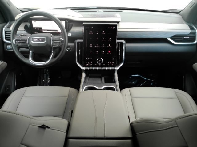 Used 2026 GMC Acadia Elevation w/ Elevation Premium Package FWD image 2