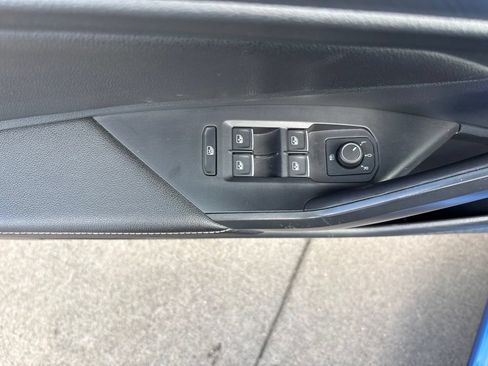 Used 2024 Volkswagen Jetta SE FWD image 14