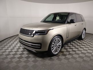 New 2026 Land Rover Range Rover SE video 1