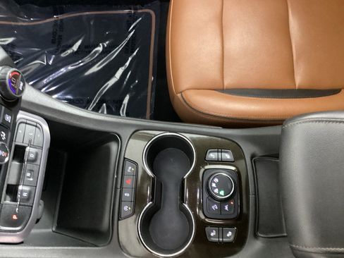 Used 2020 GMC Acadia AT4 w/ Driver Alert Package II AWD/4WD image 25