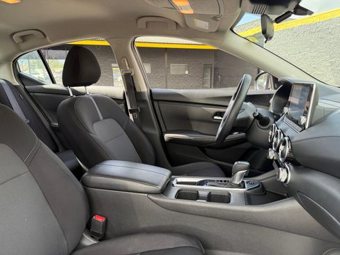 Used 2024 Nissan Sentra SV image 19