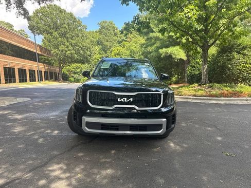 Used 2025 Kia Telluride EX AWD/4WD image 2