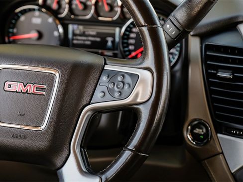 Used 2019 GMC Yukon SLT image 14