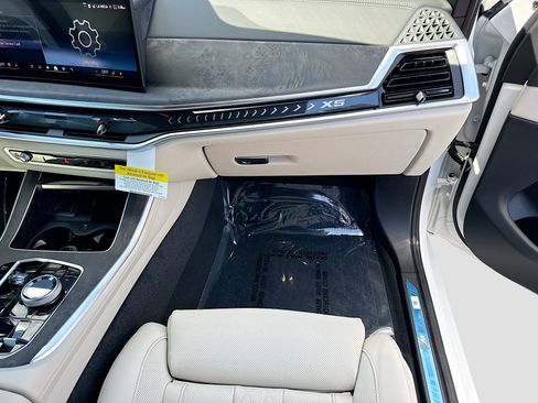 New 2026 BMW X5 xDrive50e w/ Executive Package AWD/4WD image 18