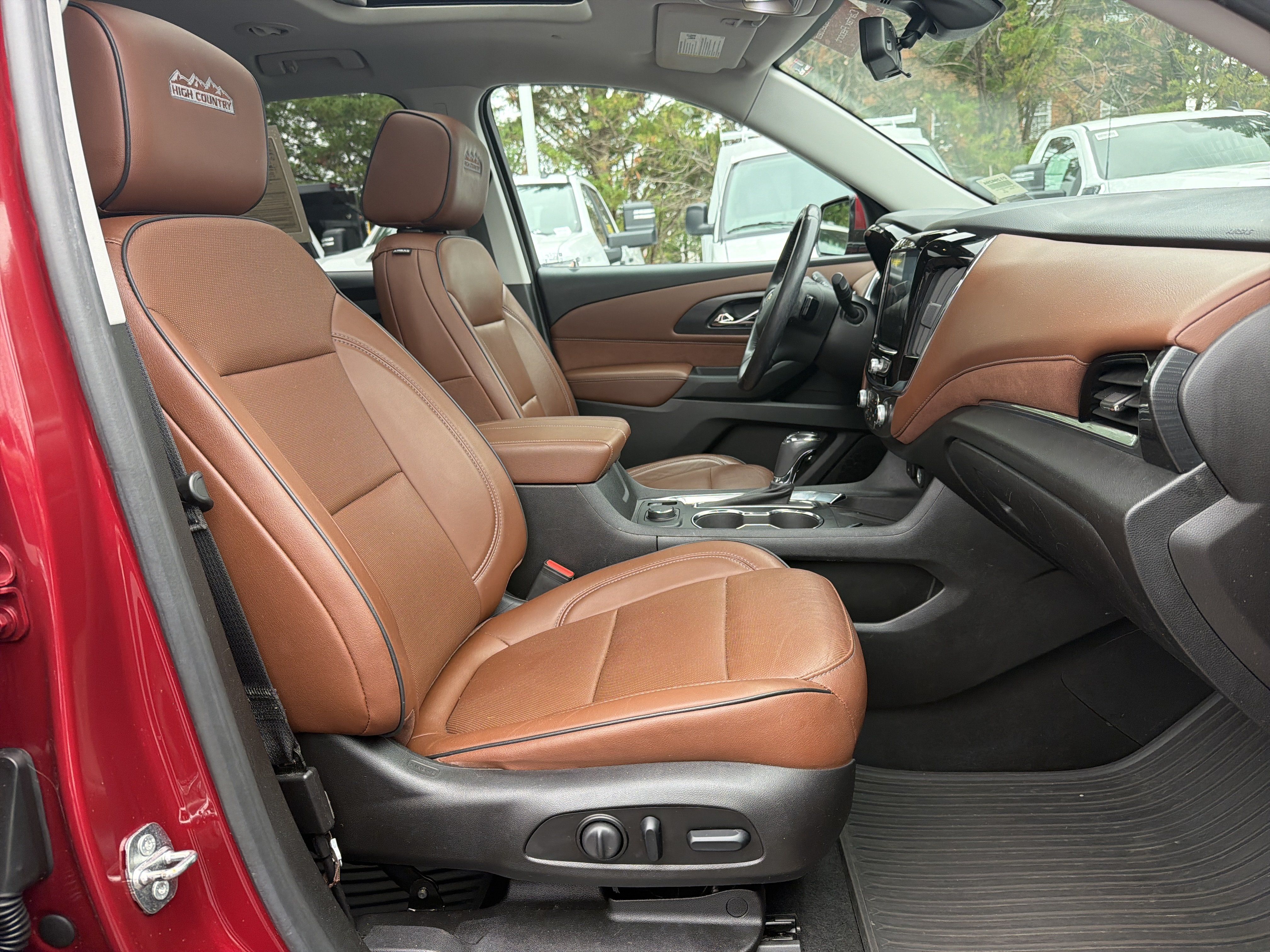 Used 2018 Chevrolet Traverse High Country AWD/4WD image 35