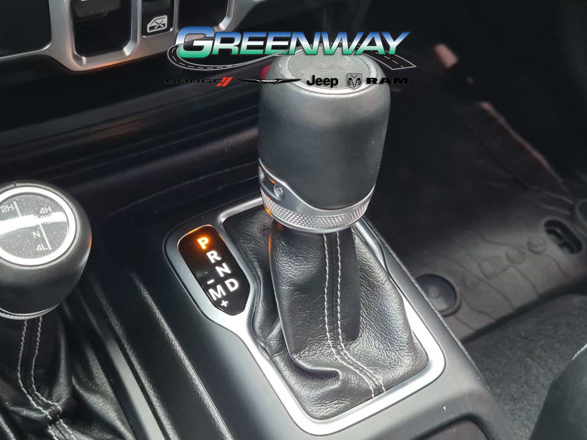 Used 2022 Jeep Wrangler Unlimited Sahara AWD/4WD image 19