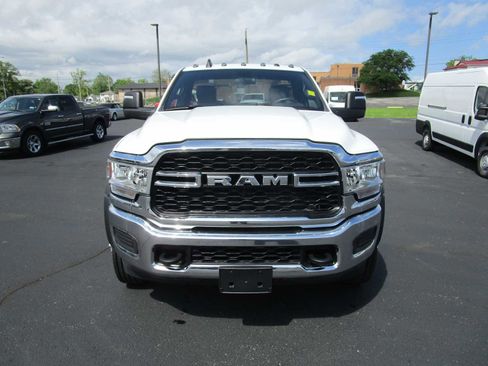 Used 2024 RAM 5500 Tradesman image 3