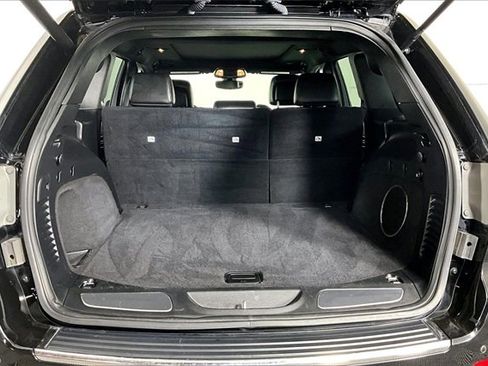 Used 2019 Jeep Grand Cherokee Limited w/ Luxury Group II image 30