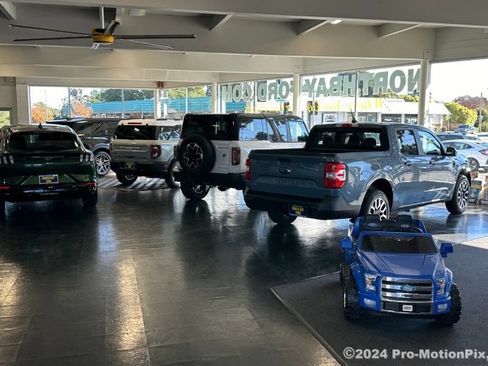 Certified 2025 Ford Ranger XL w/ Trailer Tow Package AWD/4WD image 36