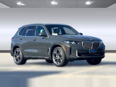 Used 2026 BMW X5 xDrive40i AWD/4WD image 7