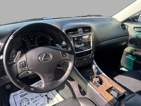 Used 2009 Lexus IS 250 w/ Premium Pkg RWD image 14