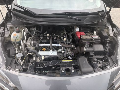 Used 2025 Nissan Versa SV FWD image 30