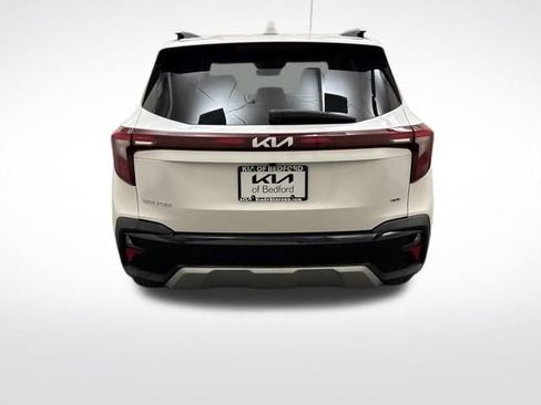 Certified 2024 Kia Seltos S AWD/4WD image 9