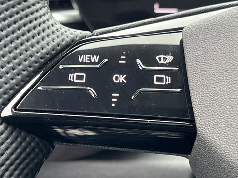 Used 2025 Audi SQ5 Premium Plus w/ Premium Plus Package image 25