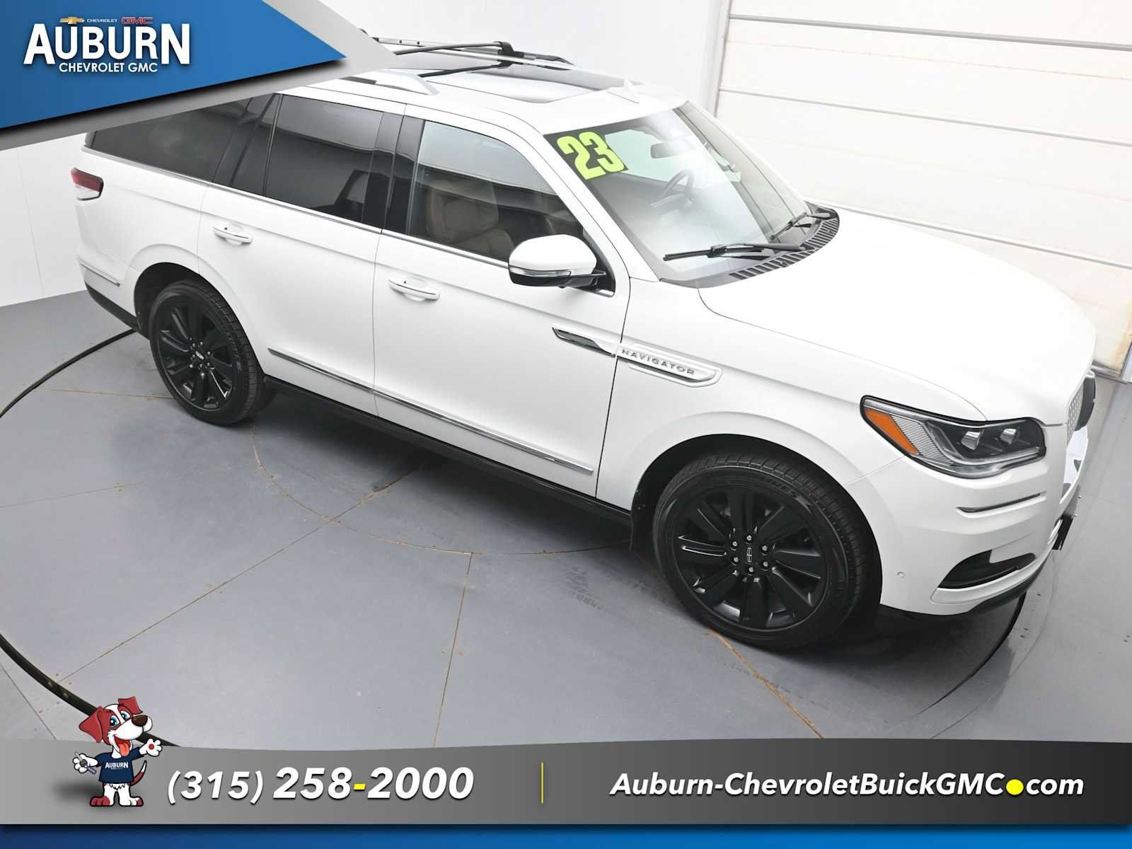 Used 2023 Lincoln Navigator Reserve AWD/4WD image 30