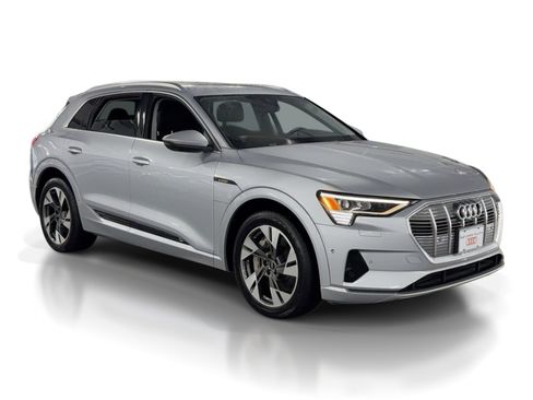 Used 2022 Audi e-tron Premium Plus w/ Premium Plus Package image 6