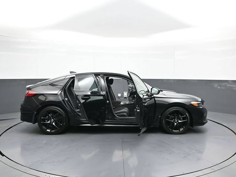 Used 2023 Honda Civic Sport image 40