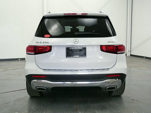 Used 2021 Mercedes-Benz GLB 250 4MATIC image 6