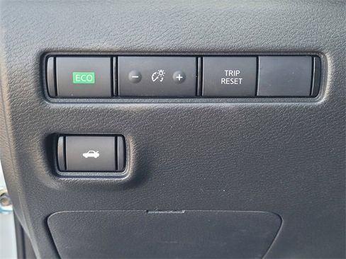 New 2025 Nissan Sentra SV w/ All-Weather Package image 9