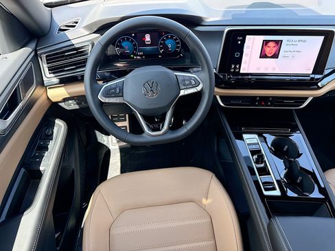 New 2026 Volkswagen Atlas Cross Sport SEL R-Line AWD/4WD image 16