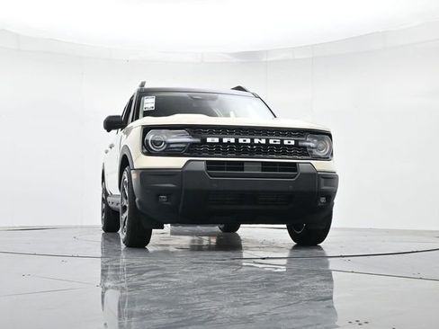 New 2025 Ford Bronco Sport Outer Banks w/ Outer Banks Tech Package+ AWD/4WD image 34